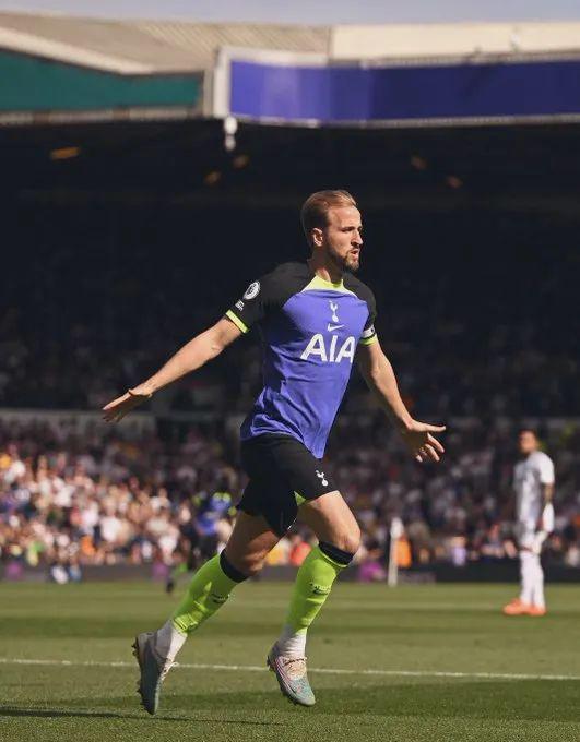 萨姆·索萨与马奎尔的全垒打球被送入名人堂展览，象征那个时代的巅峰